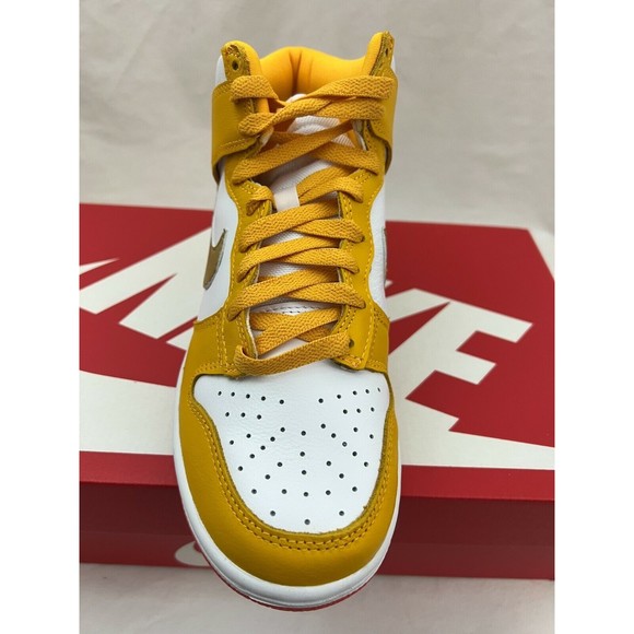 NEW Nike Dunk High W University Gold Shoes DQ4691-700 Wmns Sz 6 / Mens Sz 4.5 - Picture 5 of 7